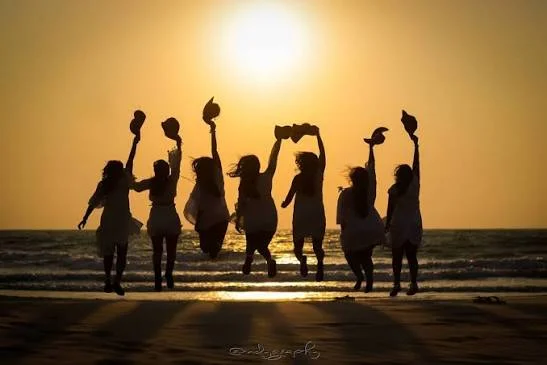 Goa Captions Instagram for friends enjoying a fun beach trip and sunset together