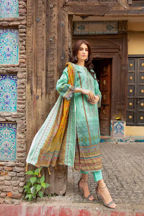 Kurti Caption Instagram ideas for a stylish kurti outfit